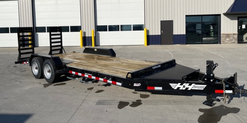 How Different Industries Utilize Equipment Trailers